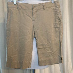 Lacoste khaki Mens shorts Euro size 40